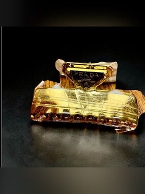 Small Gold-Accent Hair Claw